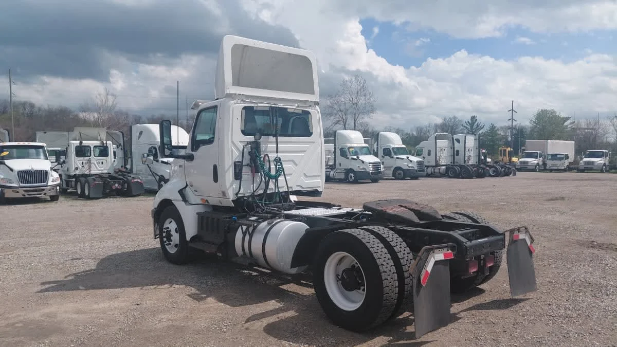 2019 International RH - image 6