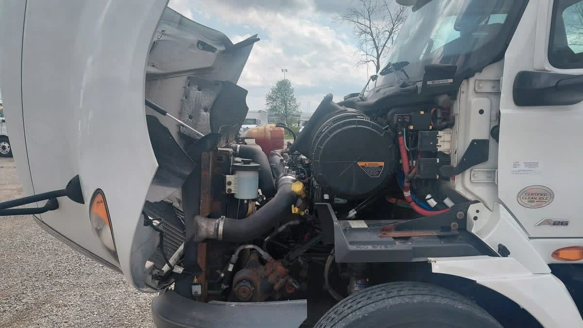 2019 International RH - image 8