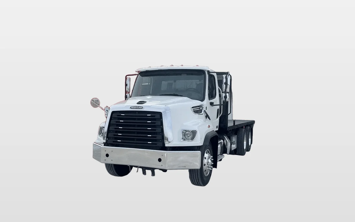 2017 Freightliner 114SD - image 1