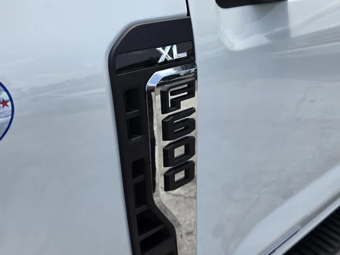 2026 Ford F-600 — photo 12
