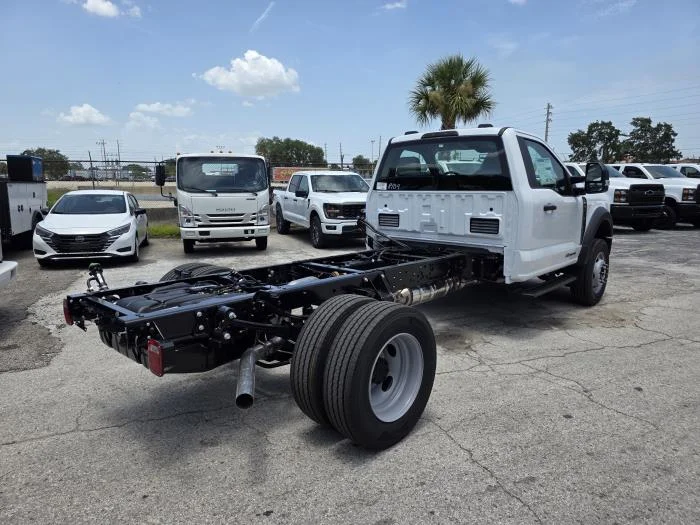 2026 Ford F-600 — photo 6