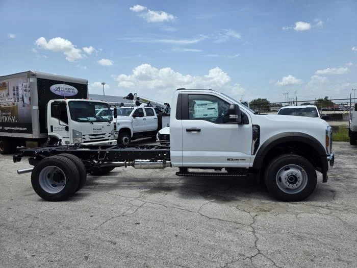 2026 Ford F-600 — photo 5