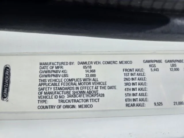 2019 Freightliner M2 106 — photo 22