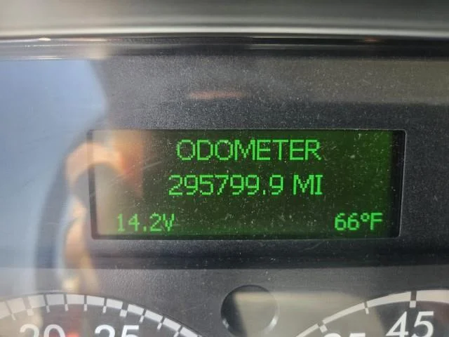 2019 Freightliner M2 106 — photo 13
