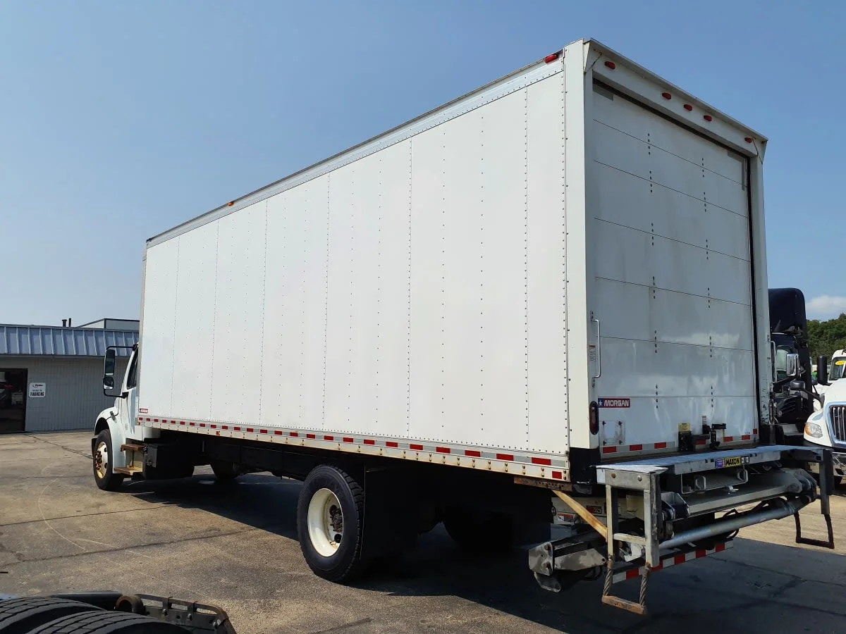 2020 Freightliner M2 106 in Oak Creek, WI — photo 6
