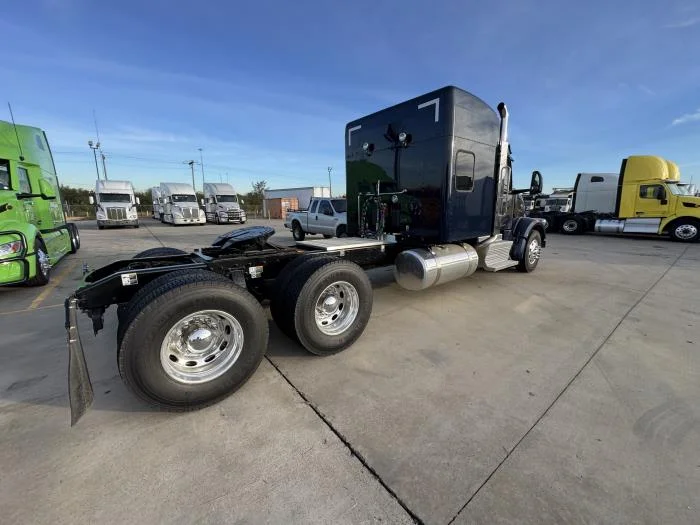 2026 Peterbilt 567 - image 6