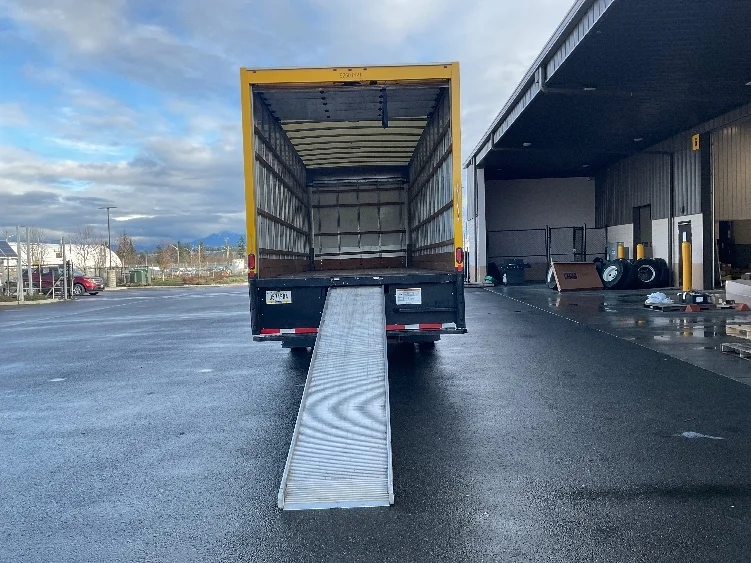 2021 International MV - image 9