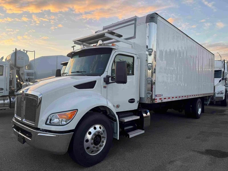 2025 Kenworth T280