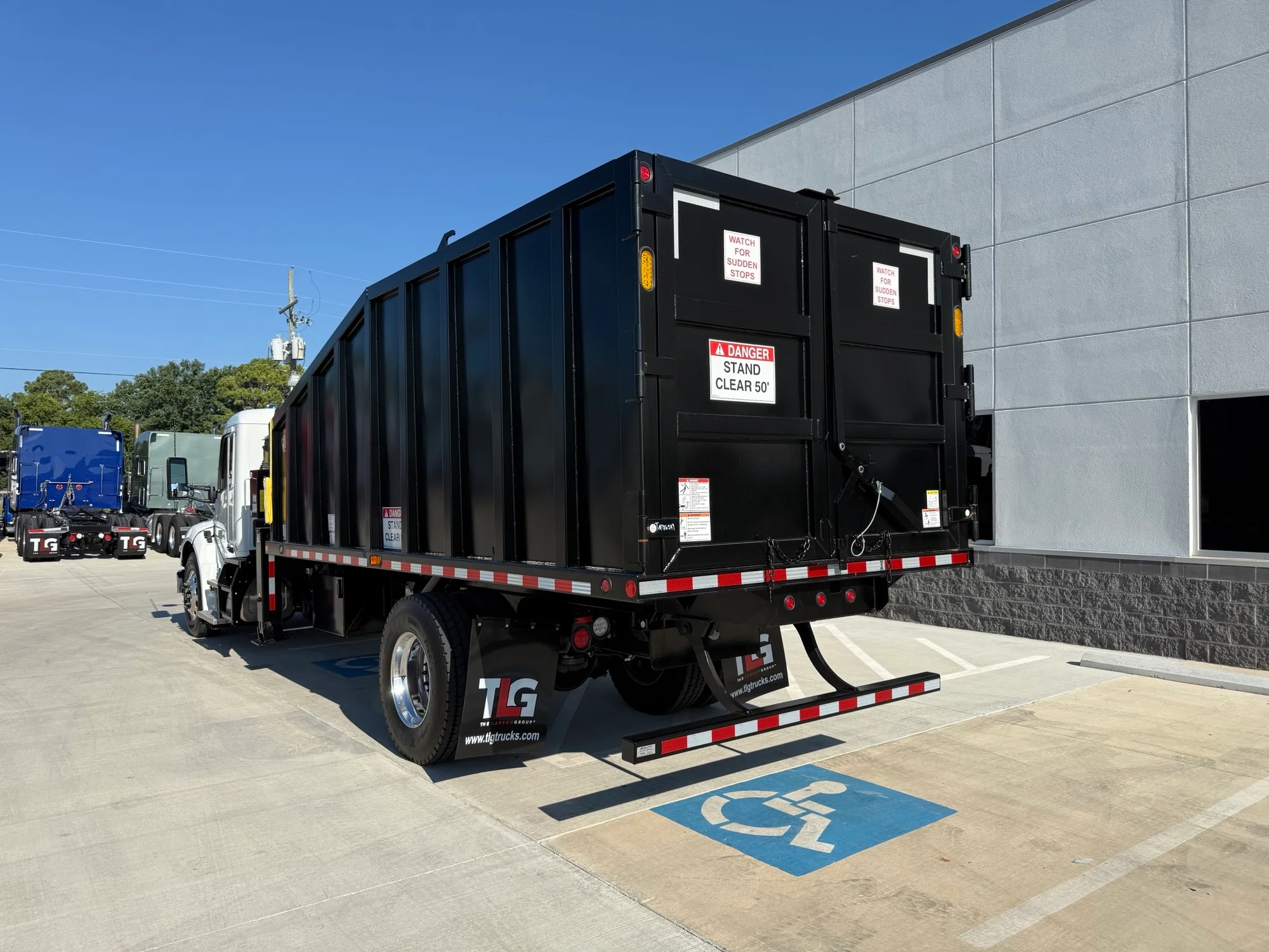 2026 Peterbilt 537 in Lowell, AR — photo 4