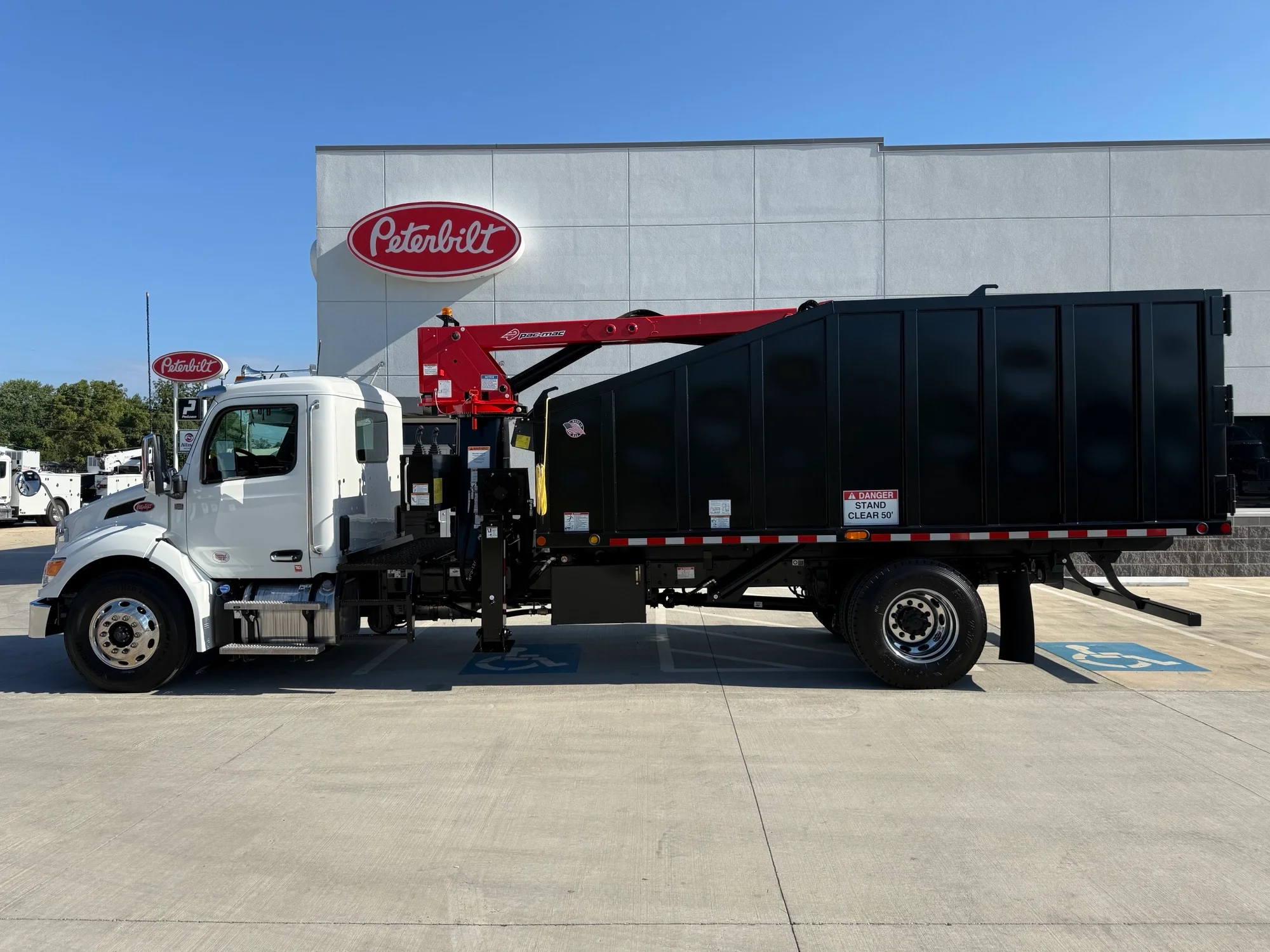 2026 Peterbilt 537 in Lowell, AR — photo 3