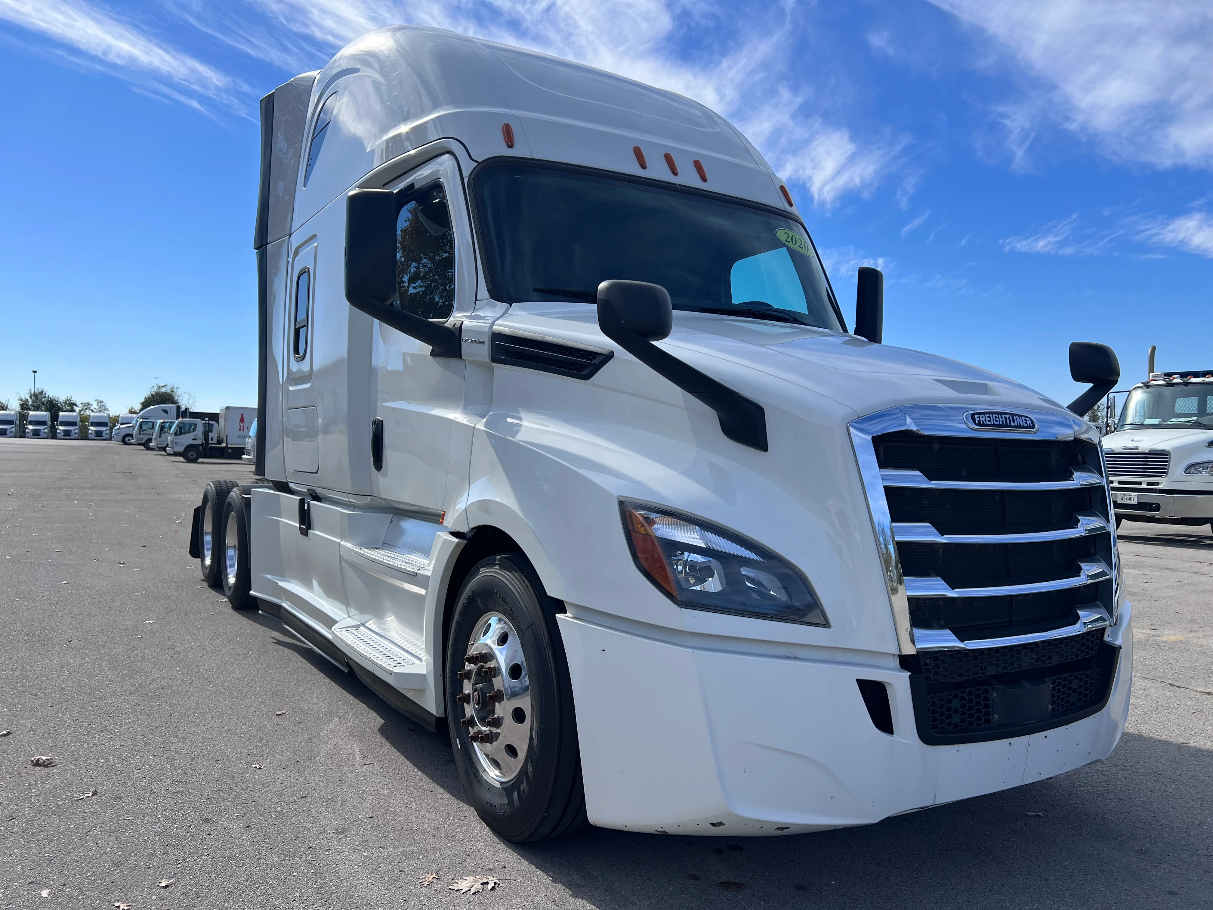 2020 Freightliner Cascadia in Nashville Isuzu, TN — photo 8