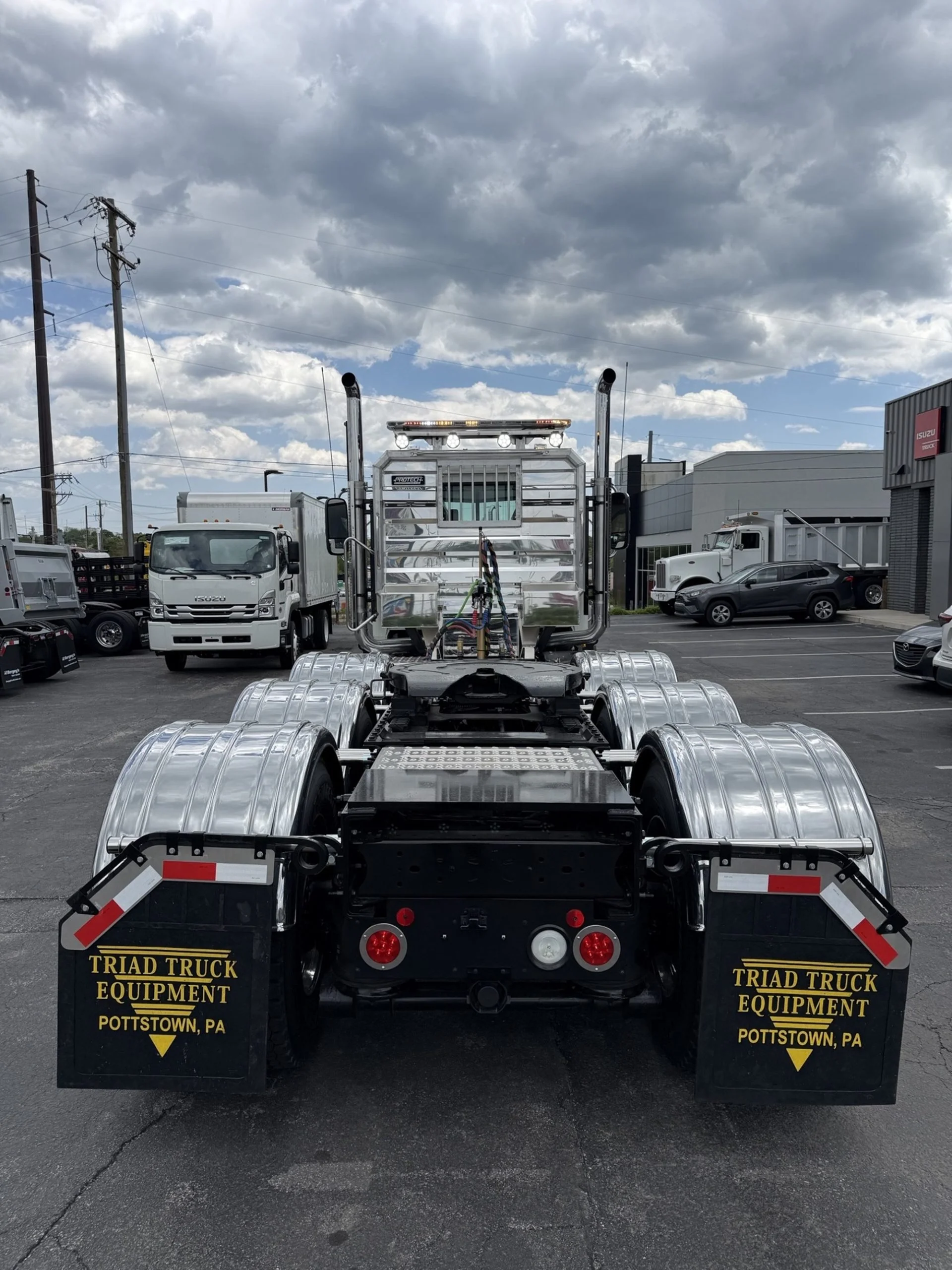 2026 Mack Granite in Conshohocken, PA — photo 4
