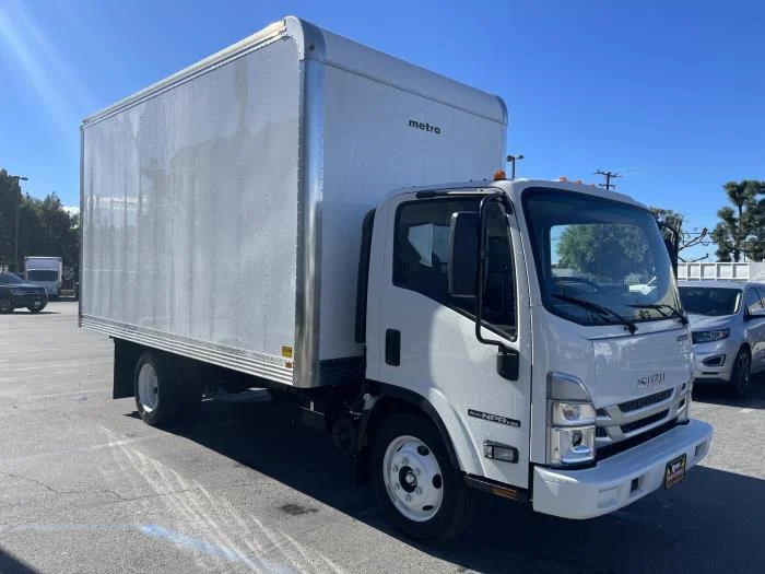 2025 Isuzu NRR in Whittier, CA — photo 6