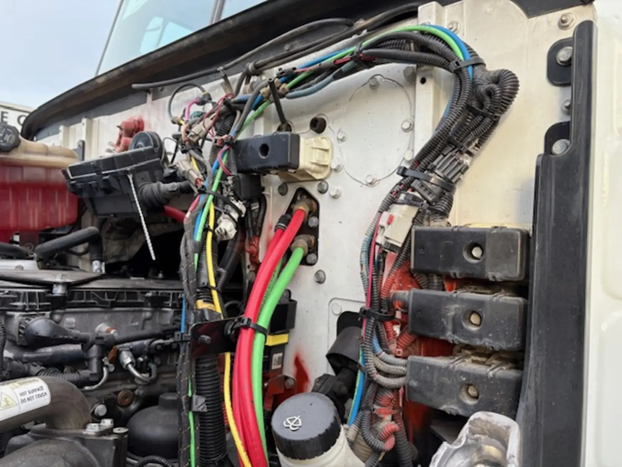 2015 Western Star 4700 - image 34