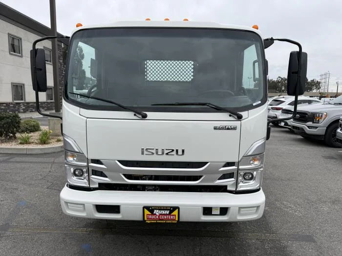 2025 Isuzu NRR in Whittier, CA — photo 8