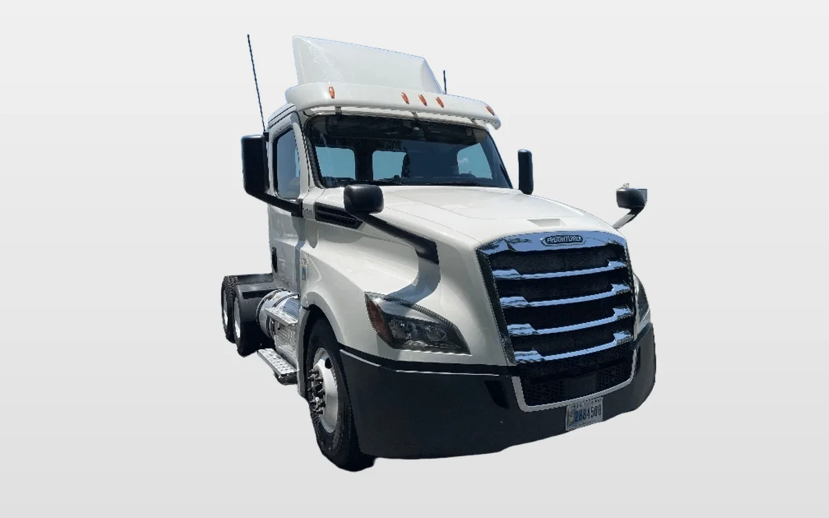 2020 Freightliner - image 1