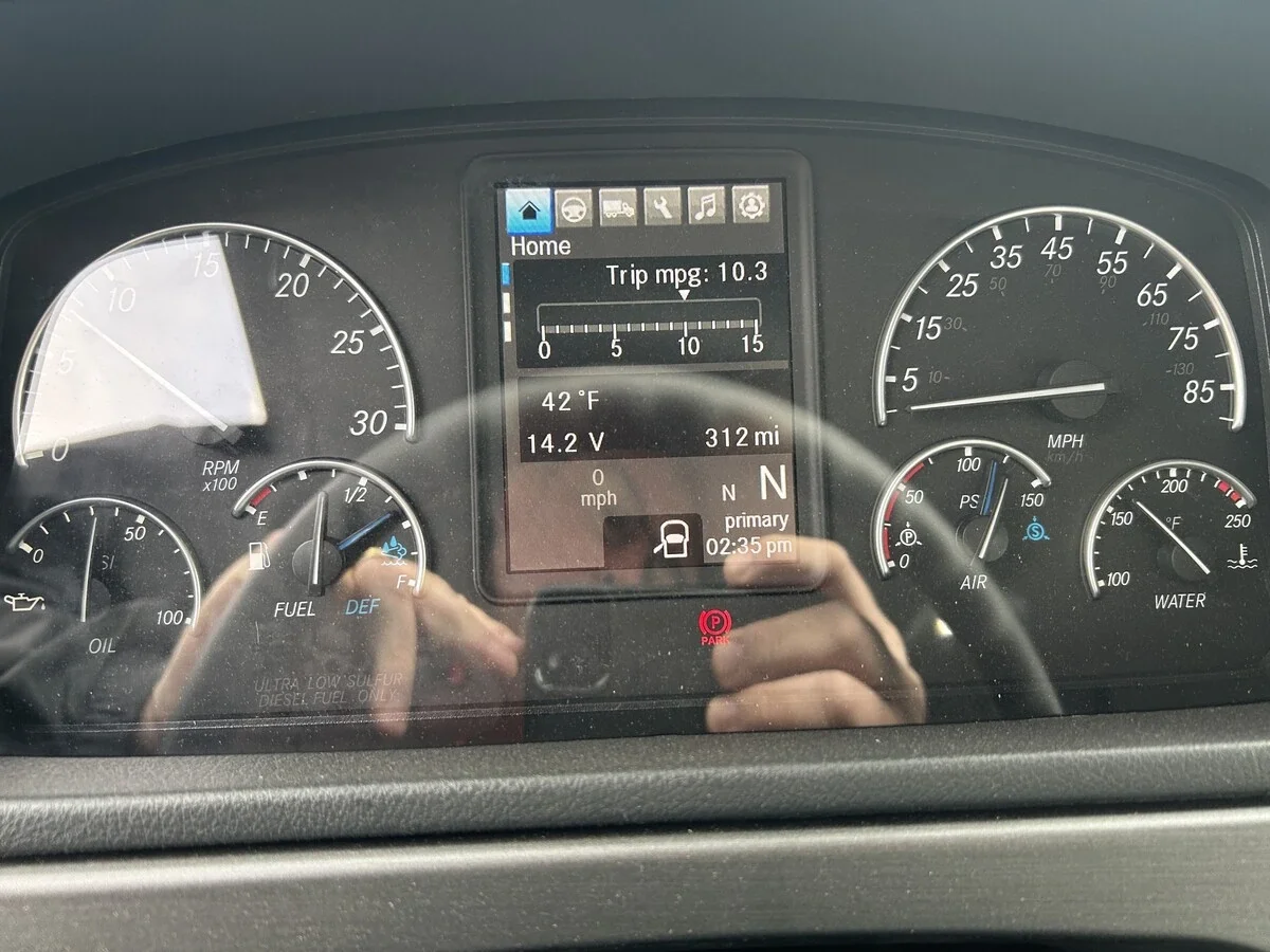 2026 Freightliner M2 106 - image 15