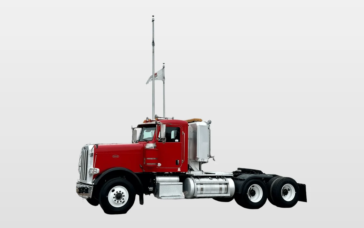 2014 Peterbilt - image 1