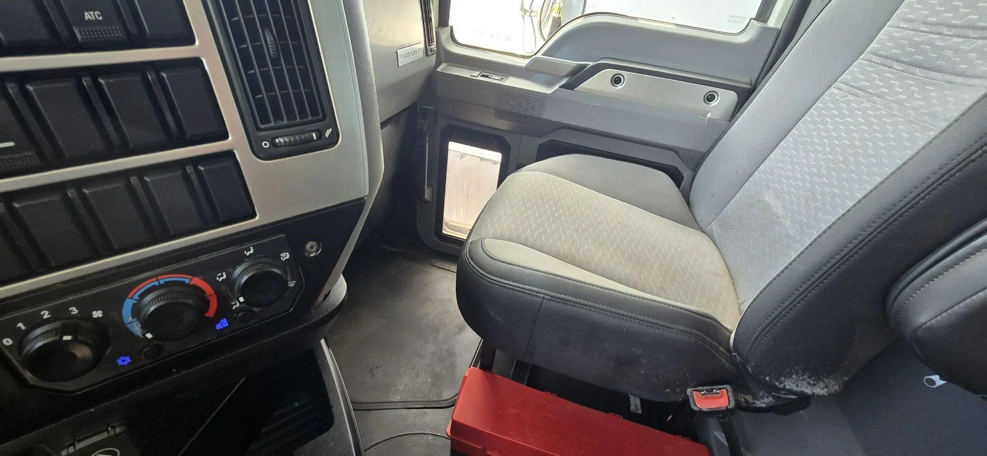 2023 Mack Granite - image 16