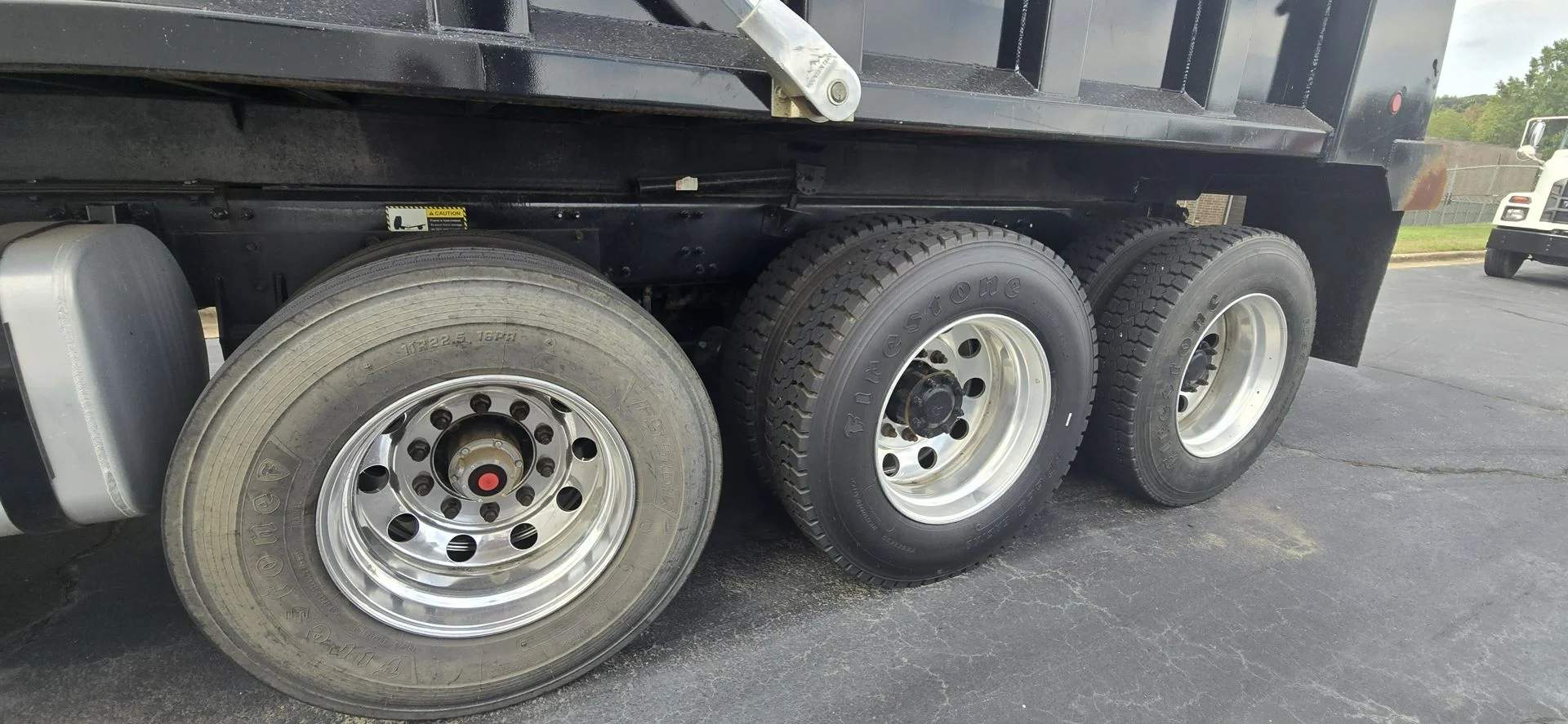 2023 Mack Granite - image 5