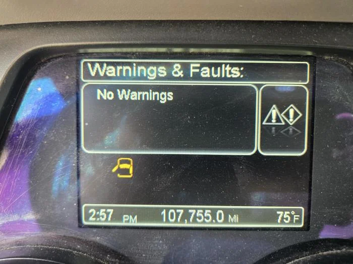 2016 Peterbilt 579 - image 6