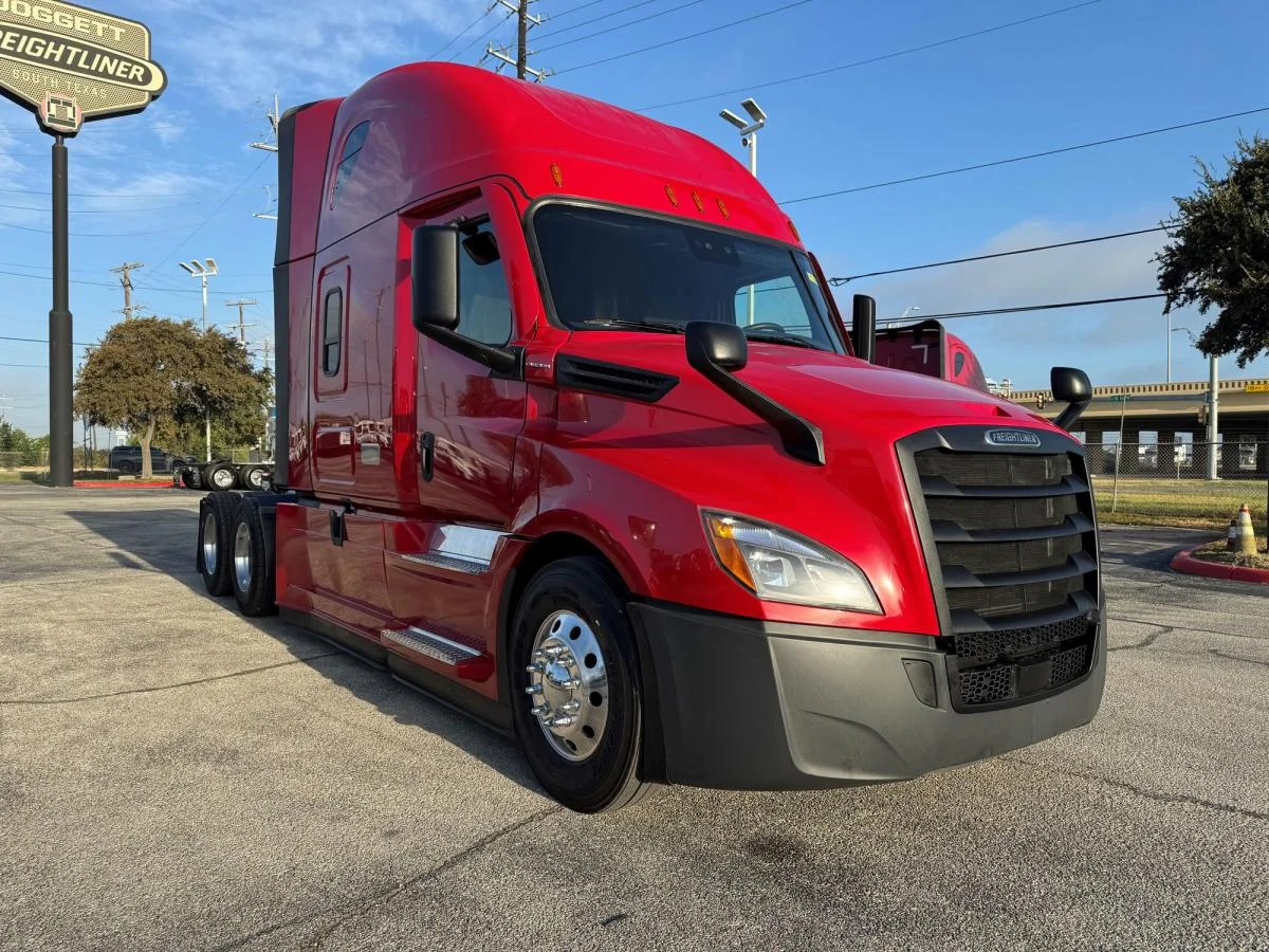 2023 Freightliner Cascadia