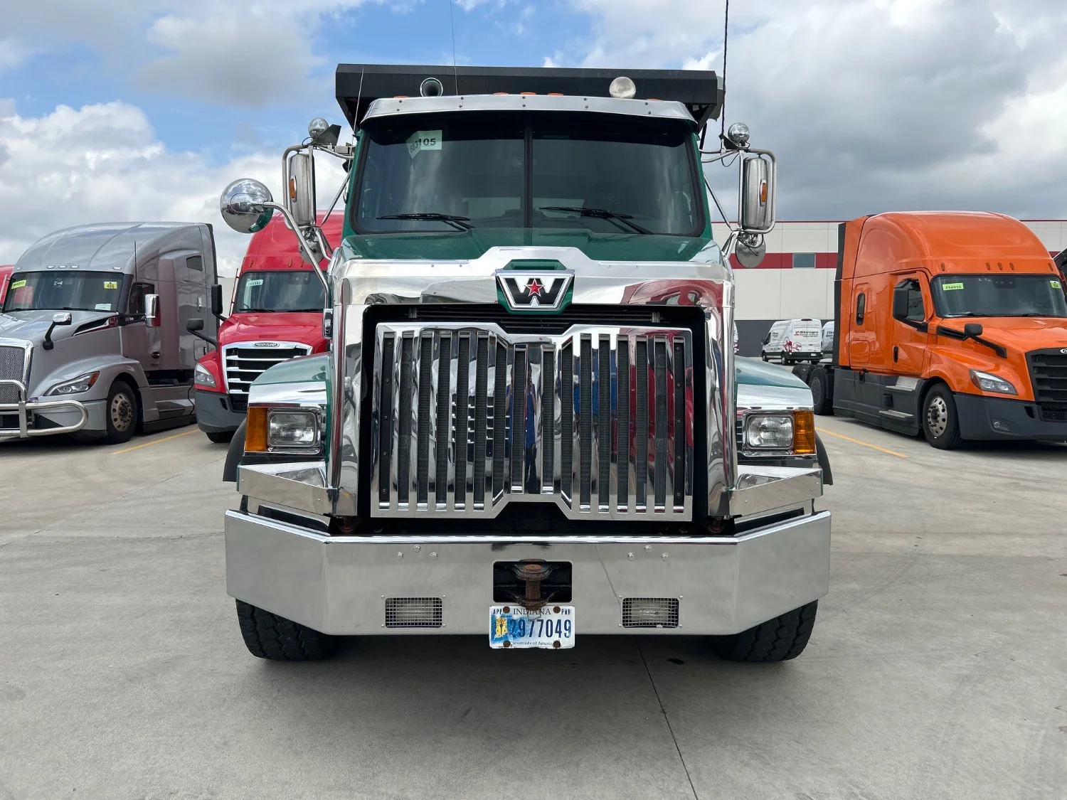 2021 Western Star 4700 - image 2