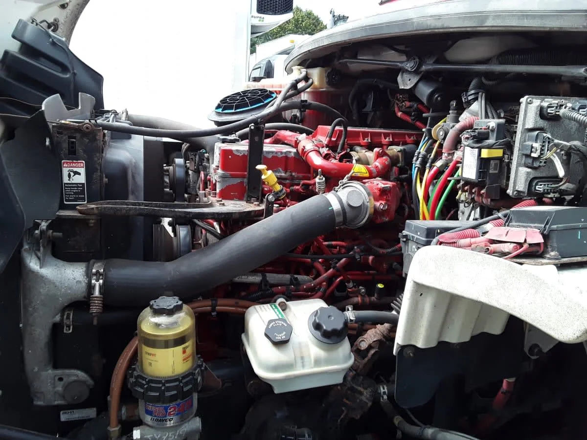 2018 Freightliner M2 106 - image 9