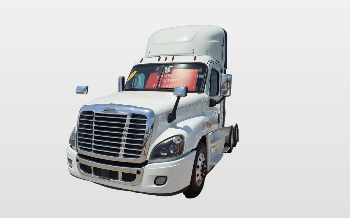 2019 Freightliner Cascadia - image 1
