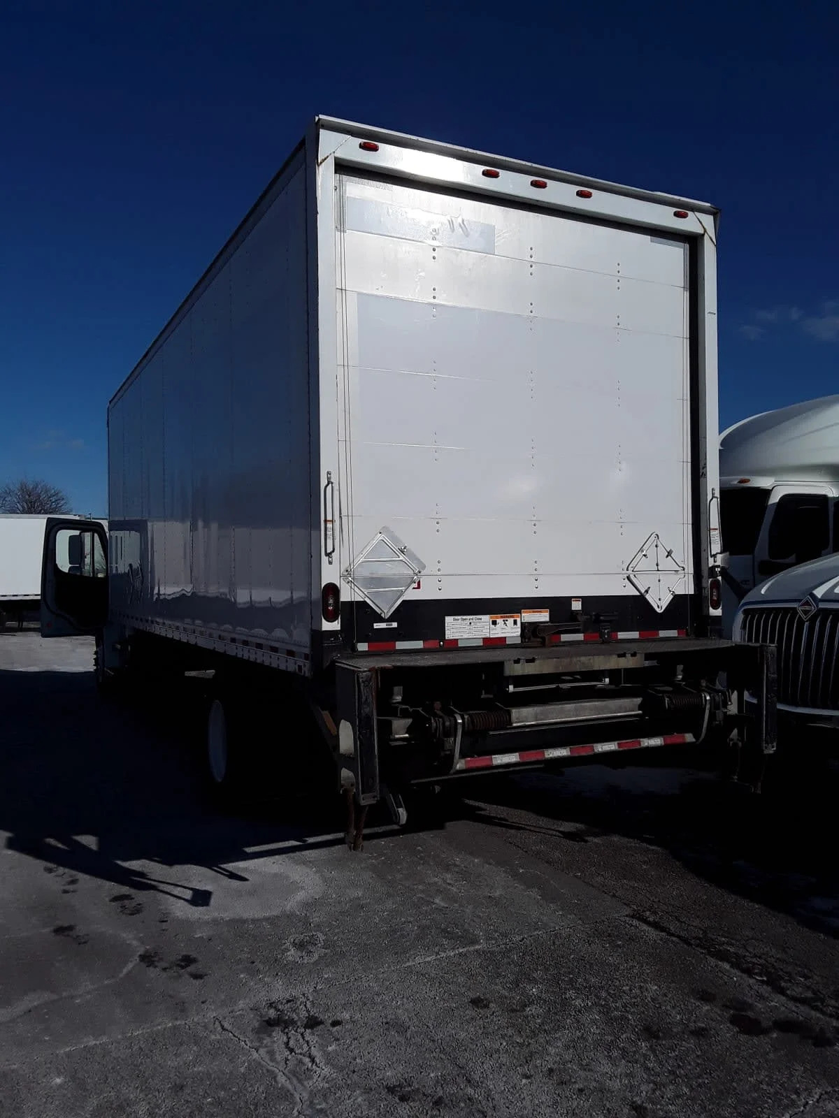 2019 Freightliner M2 106 in Bolingbrook, IL — photo 6