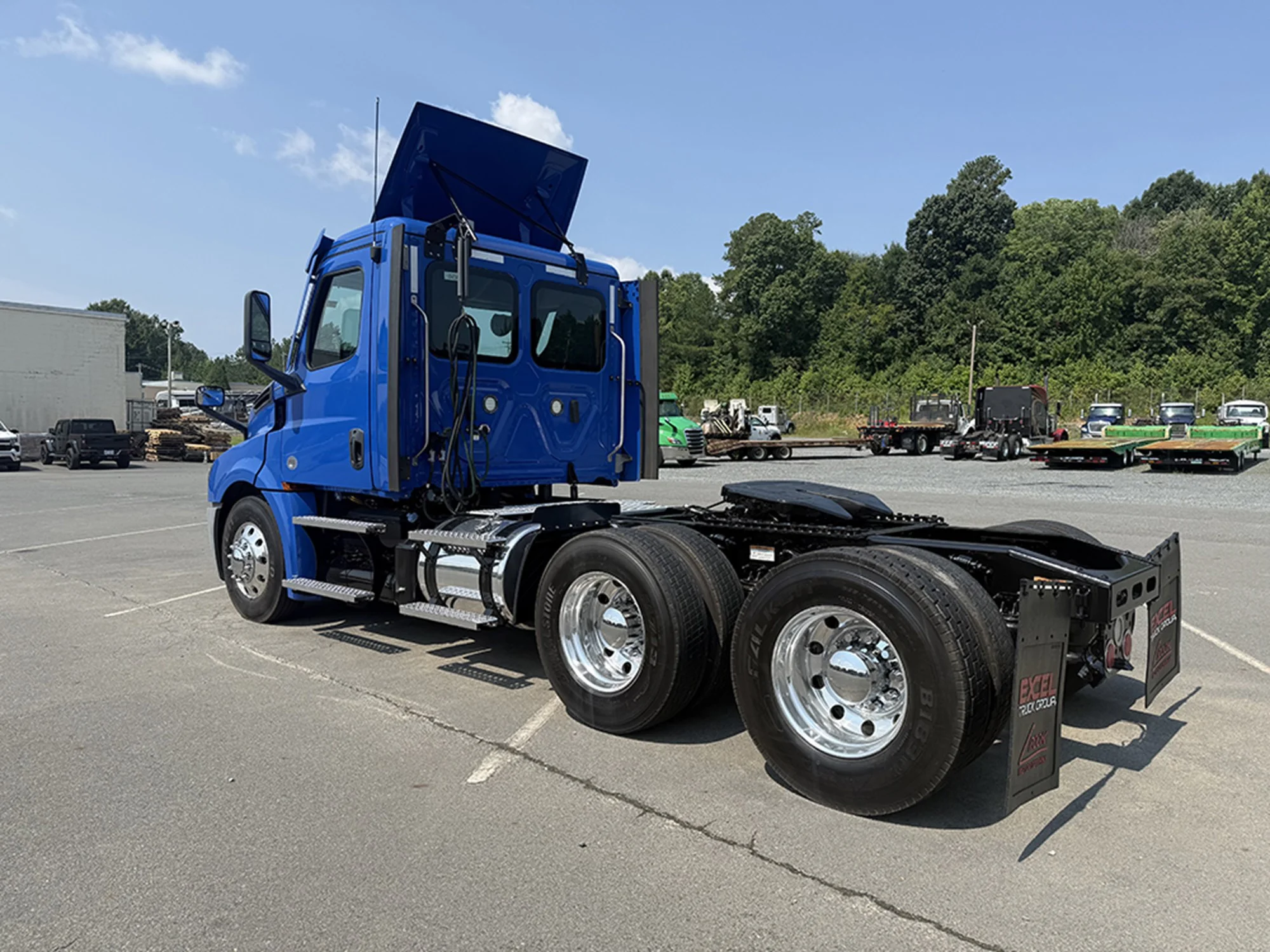 2022 Freightliner Cascadia in Charlotte, NC — photo 6