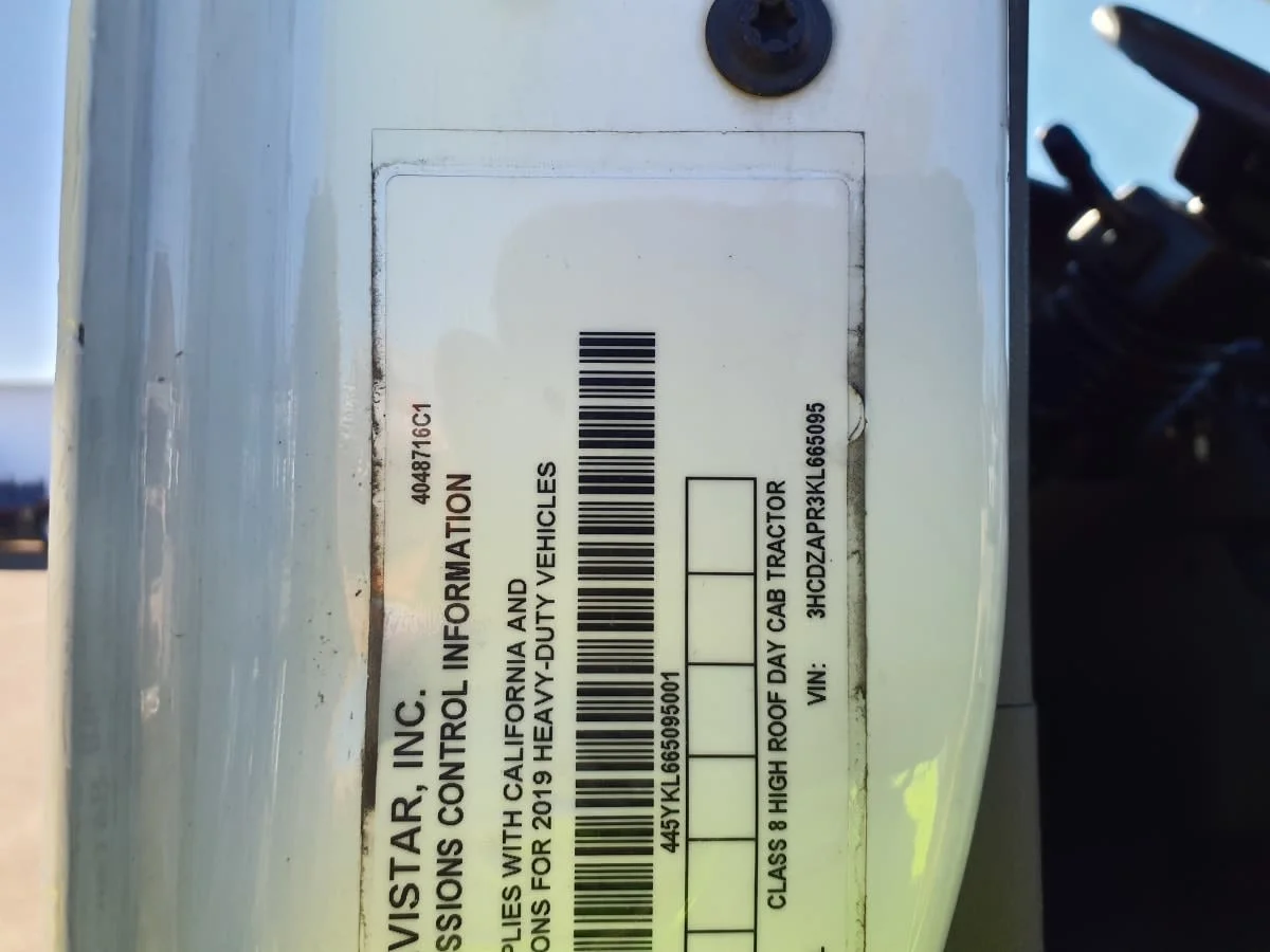 2019 International LT in Wayland, MI — photo 12