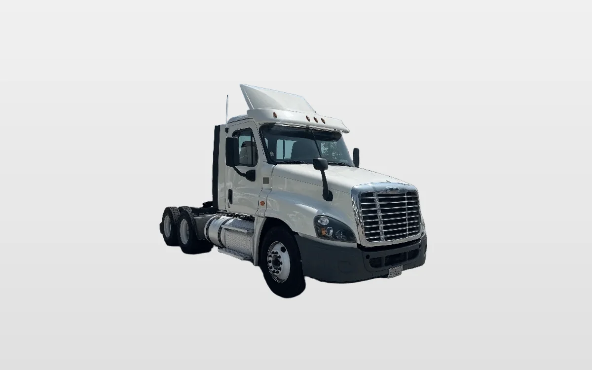 2019 Freightliner - image 1