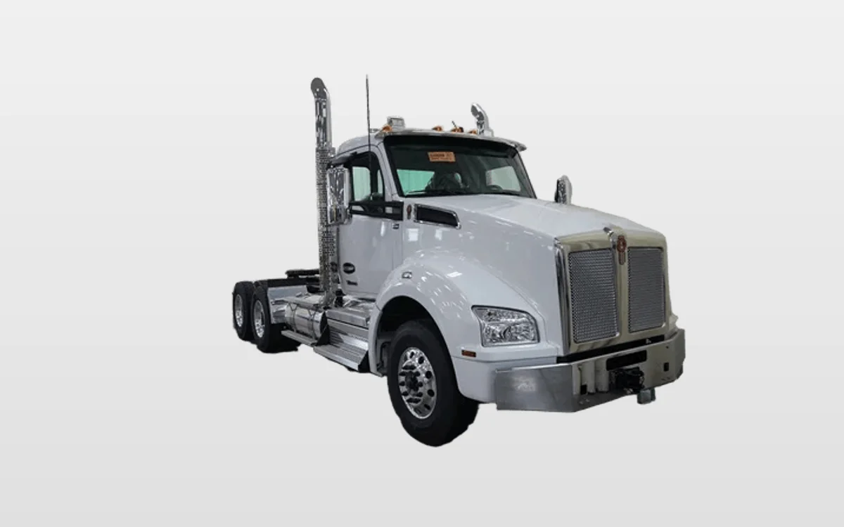 2026 Kenworth T880 - image 1