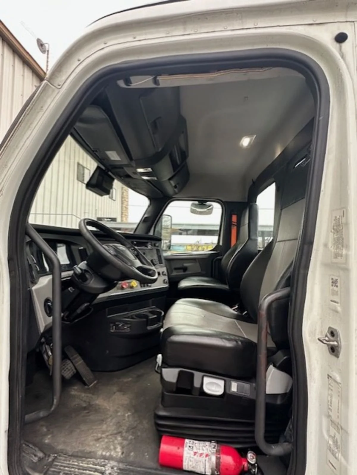 2021 Freightliner Cascadia in Converse, TX — photo 11