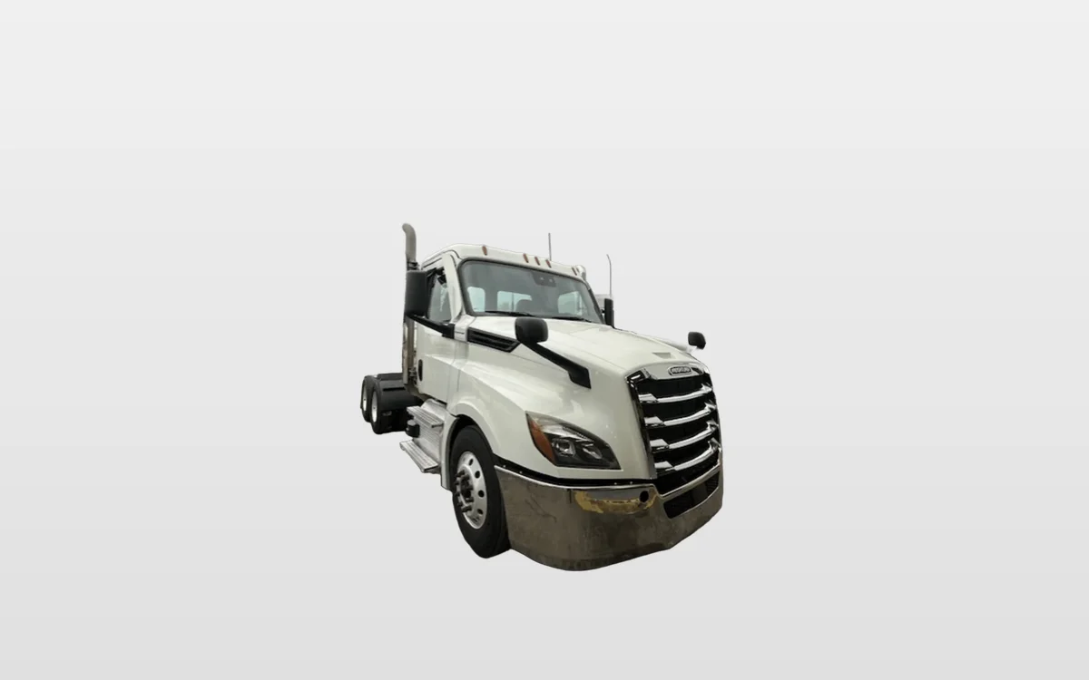 2021 Freightliner Cascadia - image 1