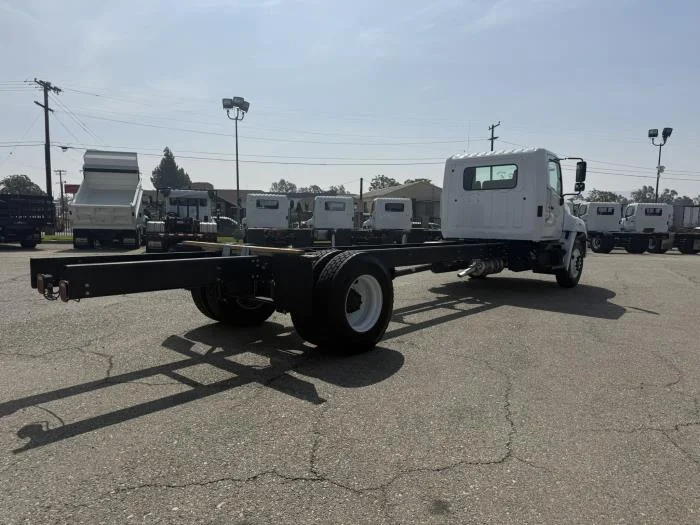 2025 Hino L6 — photo 5