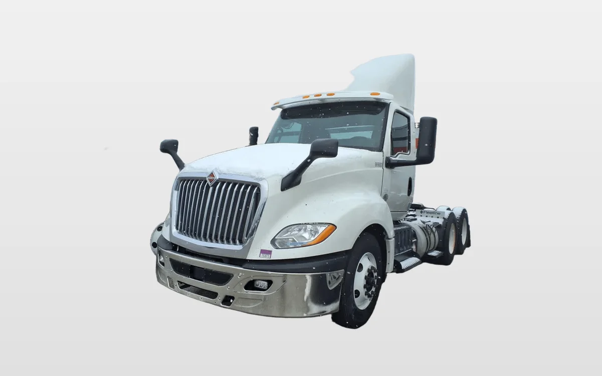 2019 International - image 1