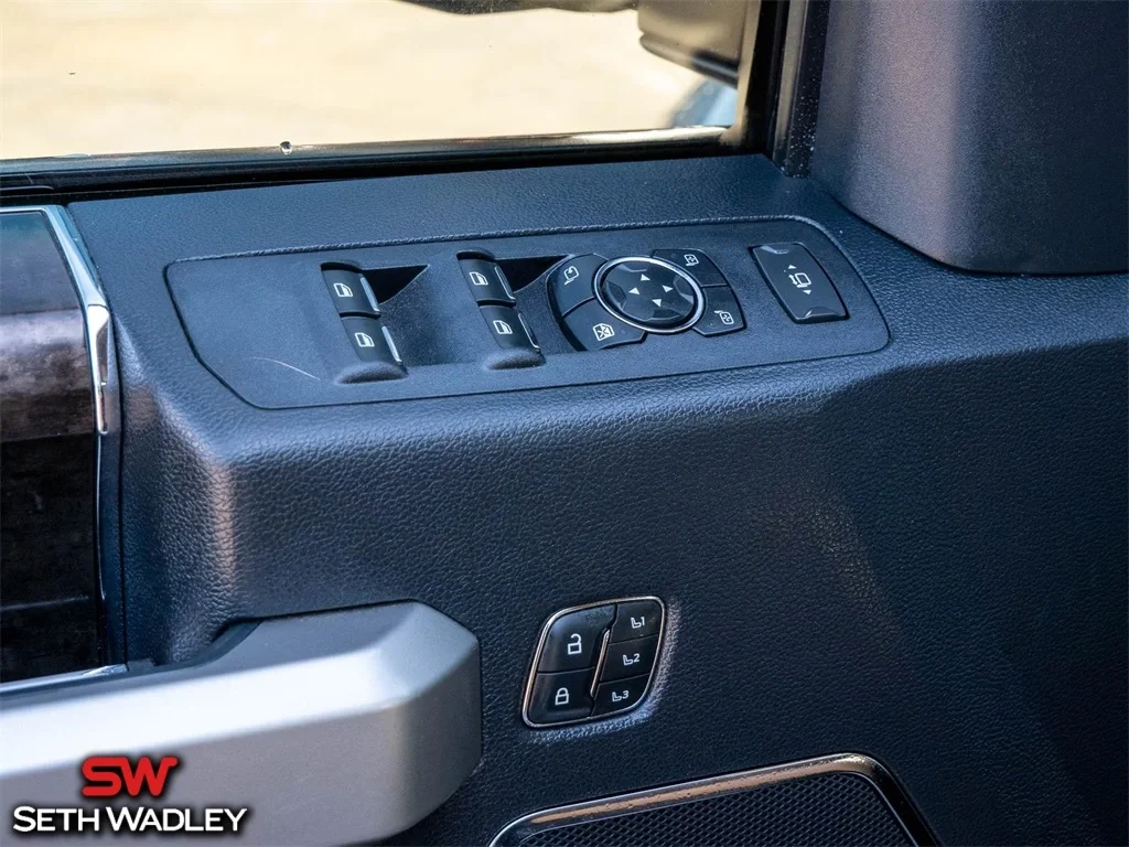 2022 Ford — photo 42