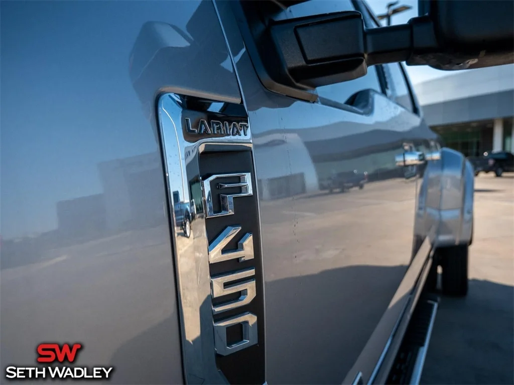 2022 Ford — photo 8