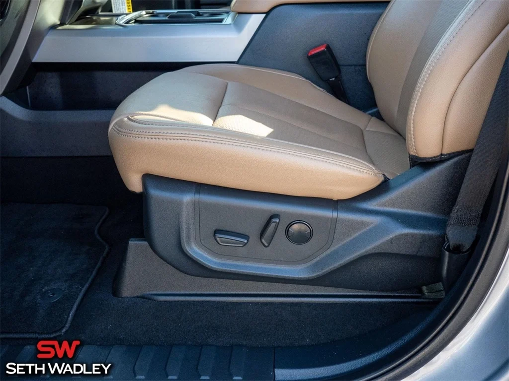 2022 Ford — photo 36