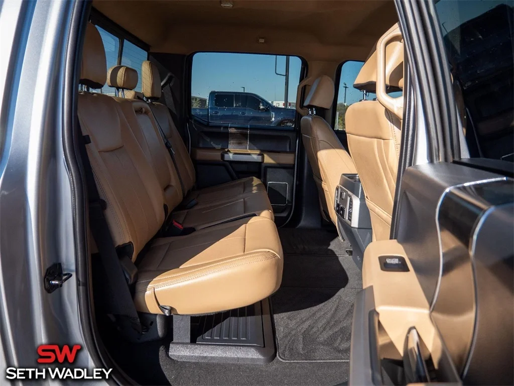 2022 Ford — photo 28