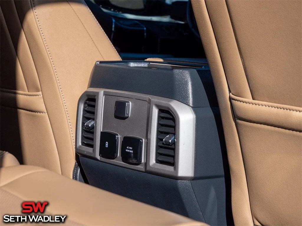 2022 Ford — photo 30