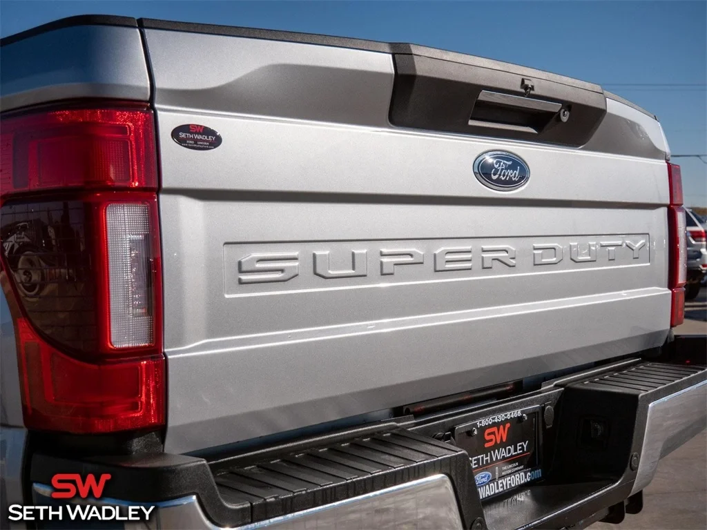 2022 Ford — photo 16