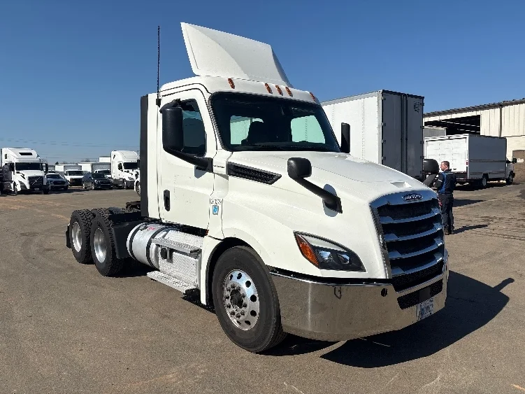 2019 Freightliner Cascadia in Mebane, NC
