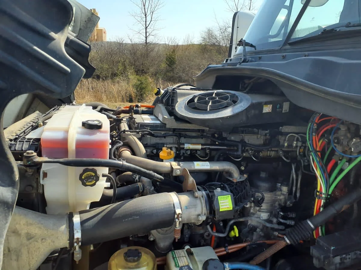 2018 Freightliner Cascadia in Indianapolis, IN — photo 9