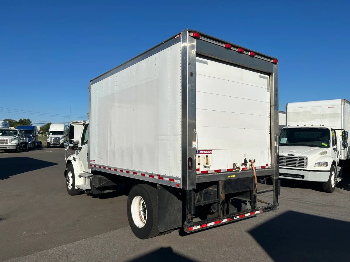 2018 Freightliner M2 106 - image 6