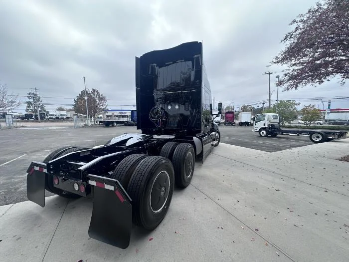 2026 International LT - image 10