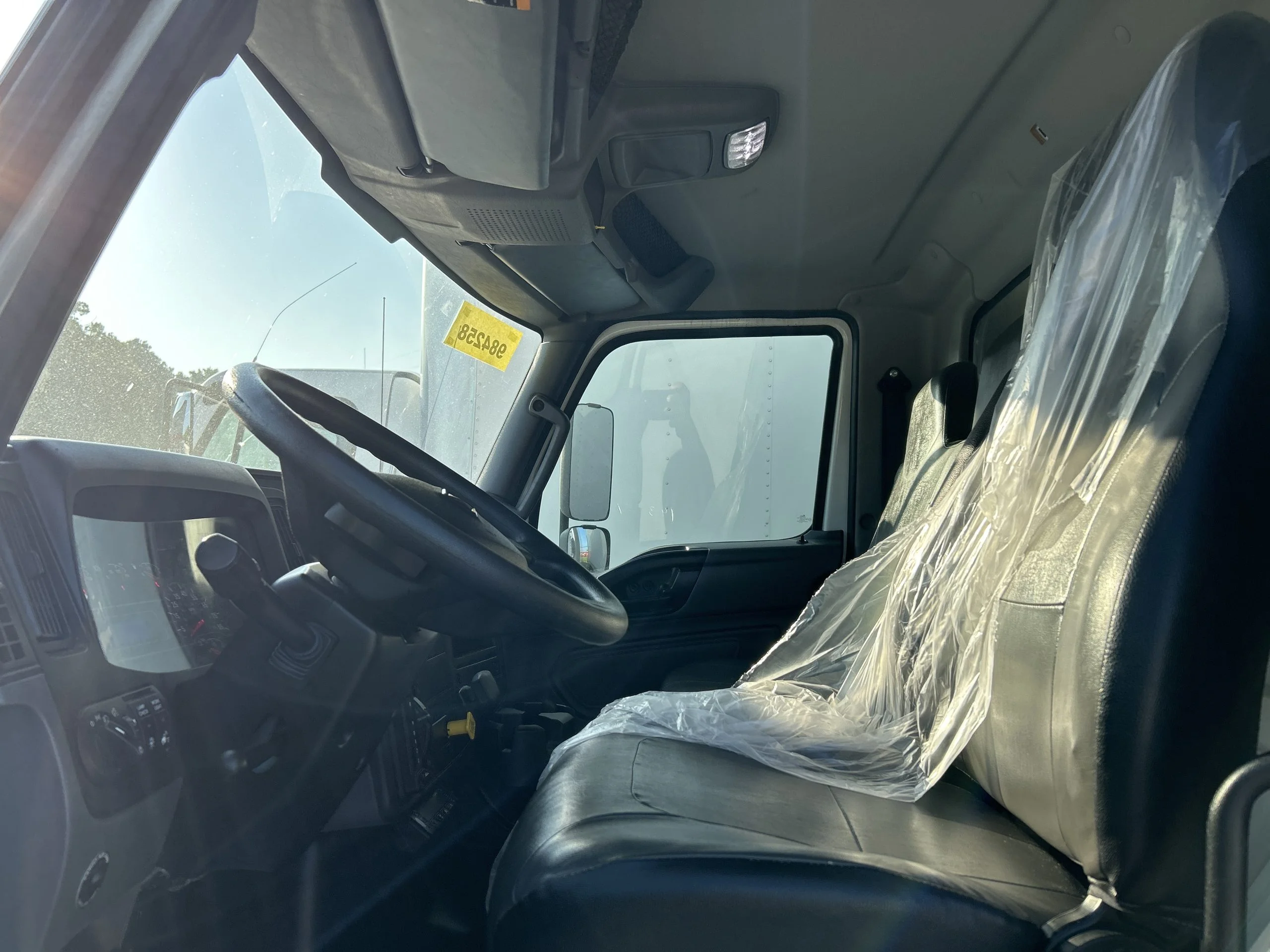 2019 International 4300 in Fremont, IN — photo 4