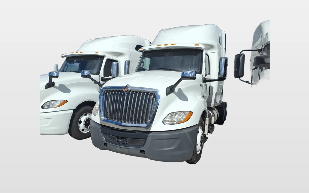 2019 International - image 1